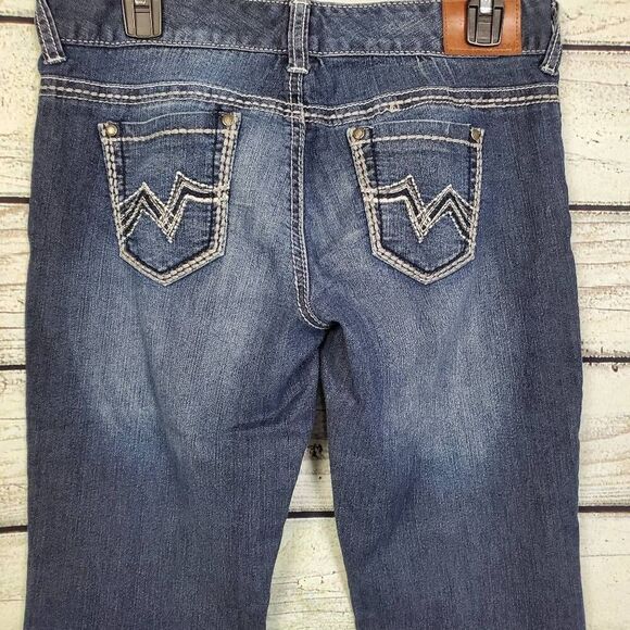 Maurices Women’s 5/6 Straight Leg Jeans Mid-Rise Dark Wash Stretch Denim - Picture 4 of 7